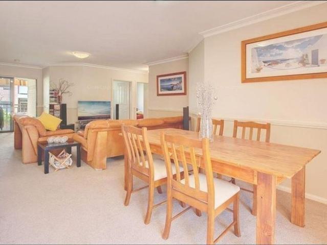 3 Bedroom Apartment Overlooking the Pool
