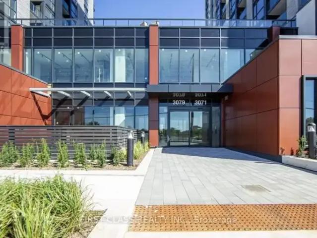3 Bedroom Apartment Oakville ON 103652847