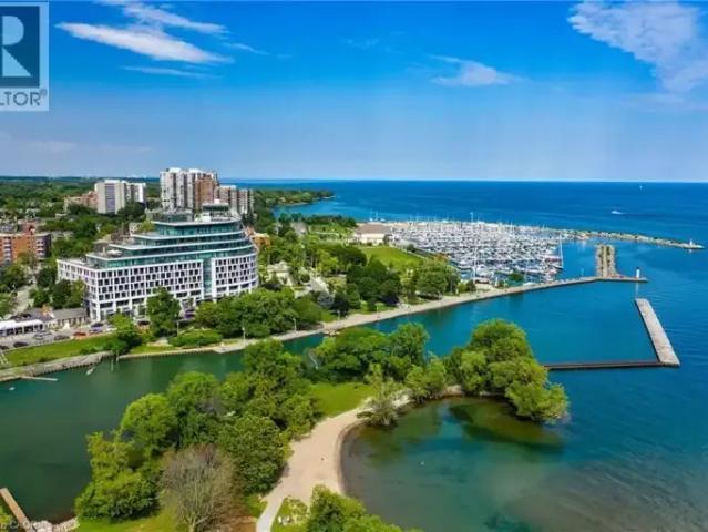 3 Bedroom Apartment Oakville ON 105118963