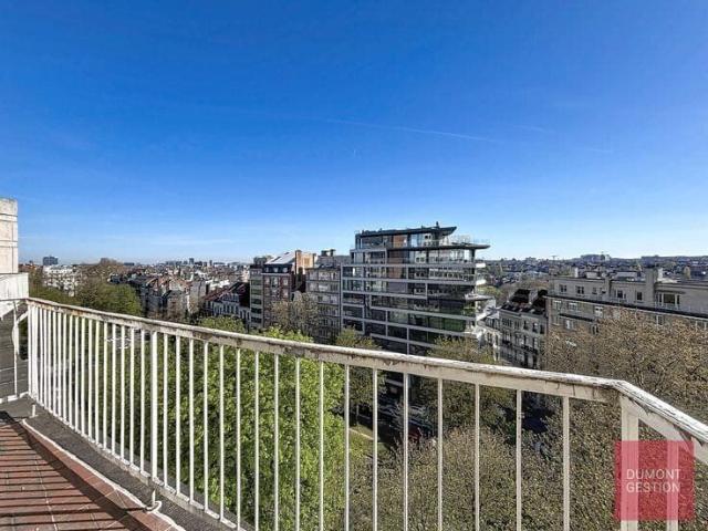 3 bedroom apartment on Avenue Louise