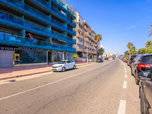 3 bedroom apartment on the Front Line in Playa del Cura Torrevieja, Alicante