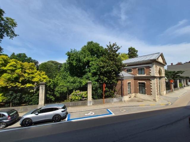 3 Bedroom Apartment Opposite Leuven Botanical Garden