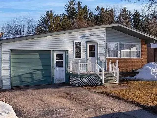 3 Bedroom Apartment Orillia ON LS102143842