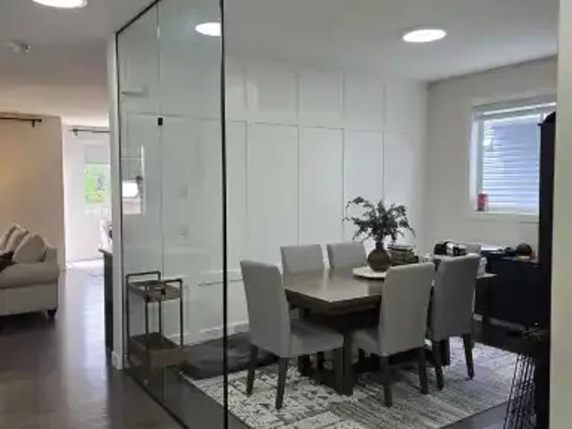 3 Bedroom Apartment Airdrie AB 105308735