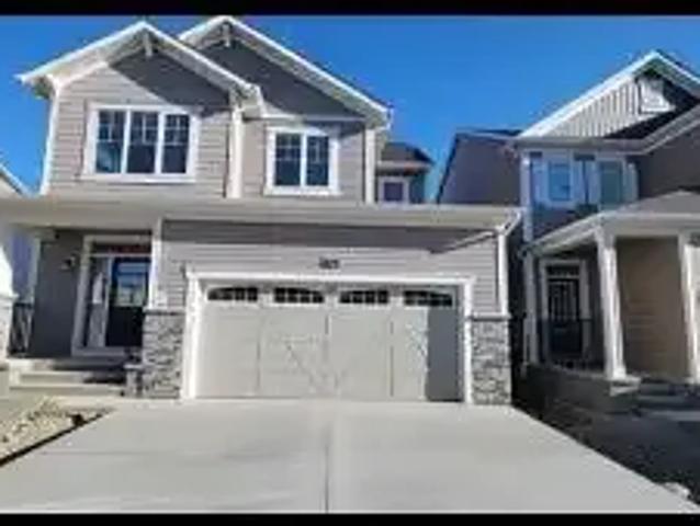 3 Bedroom Apartment Airdrie AB 105905639