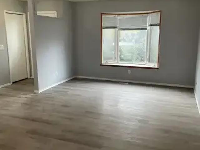 3 Bedroom Apartment Airdrie AB LS105715994