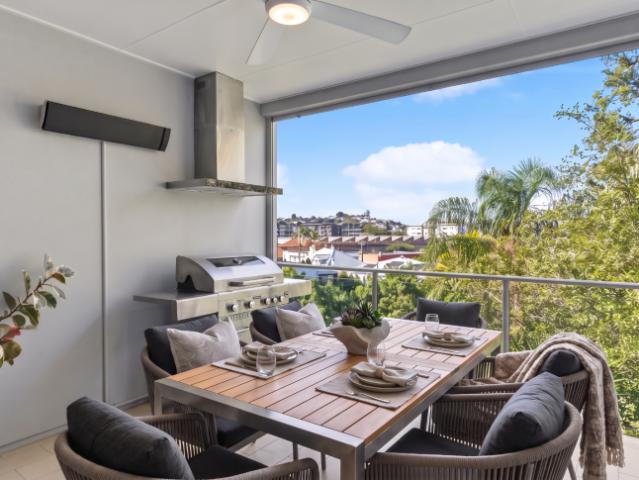 3 Bedroom Apartment Albion QLD 104867195