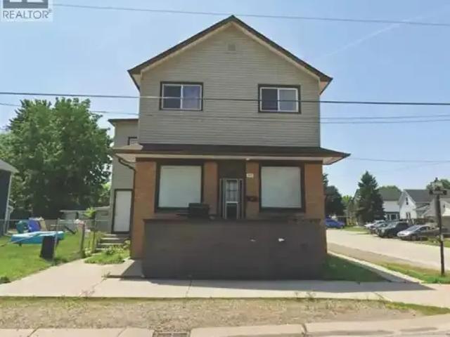 3 Bedroom Apartment Amherstburg ON 105934082