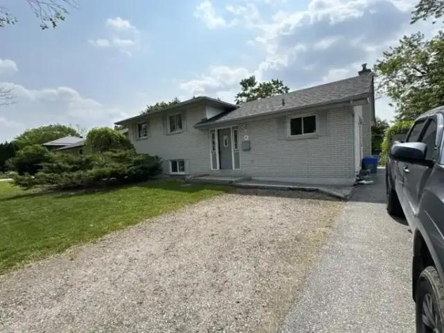 3 Bedroom Apartment Barrie ON 104142547