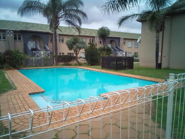 3 Bedroom Apartment Block Rented in Norkem Park