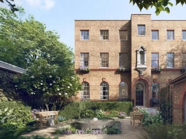 3 Bedroom Apartment Brook Green London LS102754862