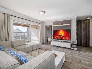3 Bedroom Apartment Broadacres Broadacres 103342686