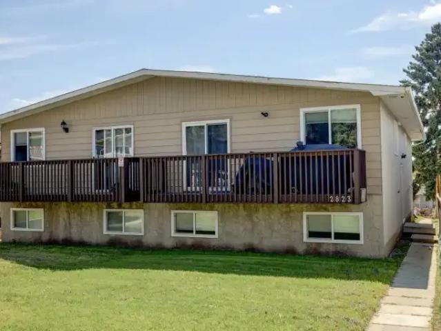 3 Bedroom Apartment Calgary AB 104753888