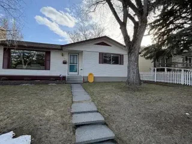 3 Bedroom Apartment Calgary AB 104895005