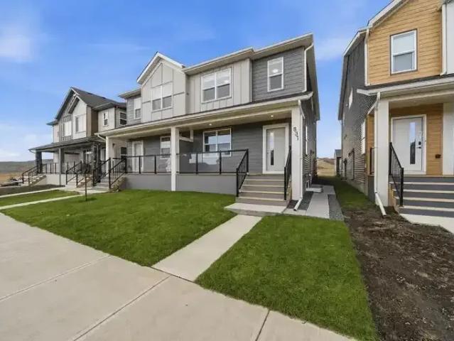 3 Bedroom Apartment Calgary AB 104895060