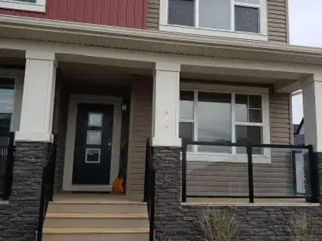3 Bedroom Apartment Calgary AB 104956708