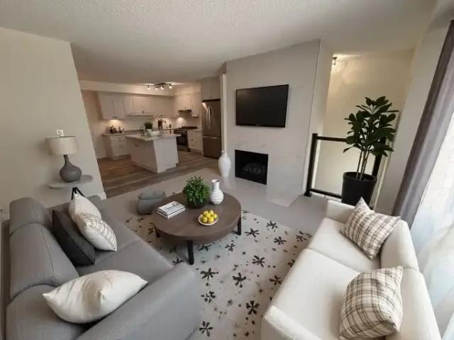 3 Bedroom Apartment Calgary AB 104986049