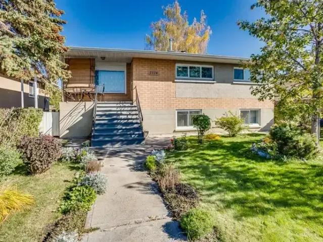 3 Bedroom Apartment Calgary AB 104991575