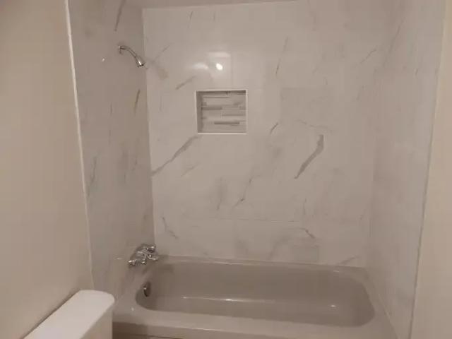 3 Bedroom Apartment Calgary AB 105167332