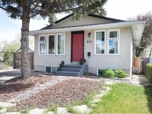 3 Bedroom Apartment Calgary AB 105185394