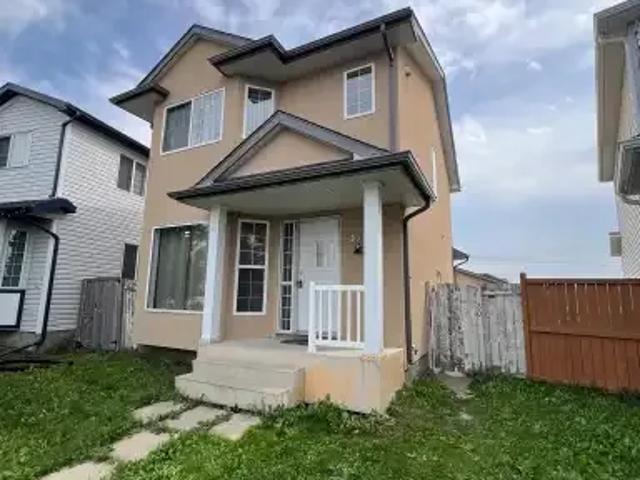 3 Bedroom Apartment Calgary AB 105198648
