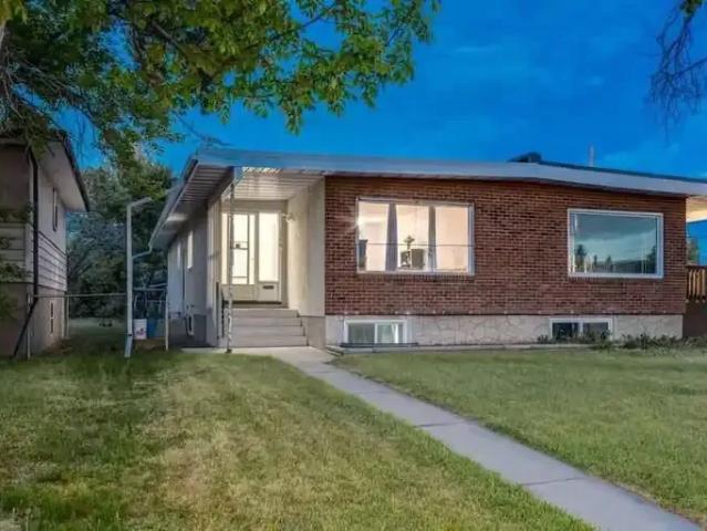 3 Bedroom Apartment Calgary AB 105226706
