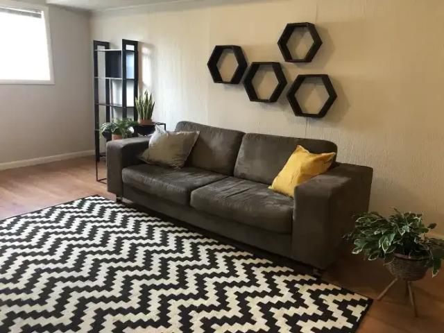 3 Bedroom Apartment Calgary AB 105269269