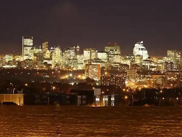 3 Bedroom Apartment Calgary AB 105269436