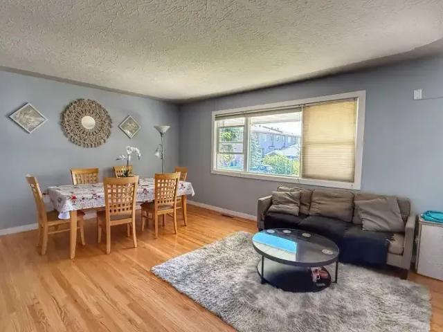 3 Bedroom Apartment Calgary AB 105435161
