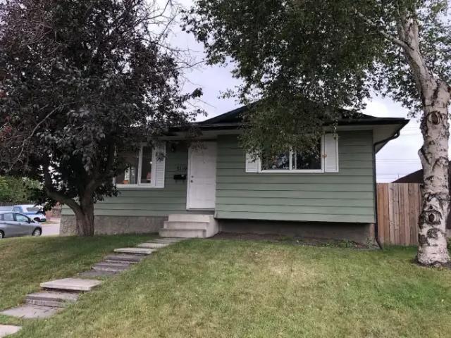 3 Bedroom Apartment Calgary AB 105580958