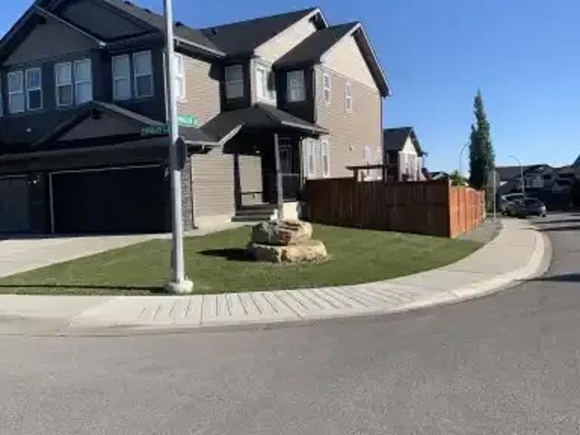 3 Bedroom Apartment Calgary AB 105643345
