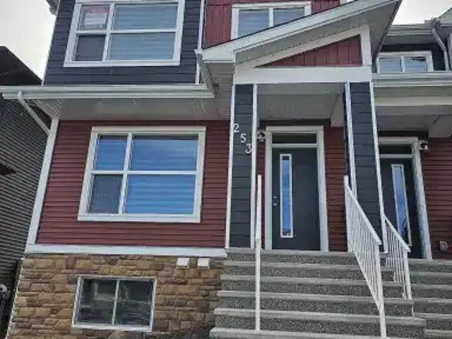 3 Bedroom Apartment Calgary AB 102770748