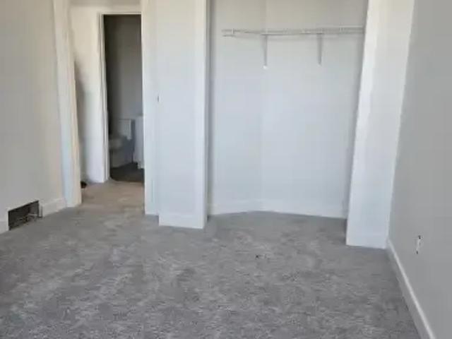 3 Bedroom Apartment Calgary AB 103695107
