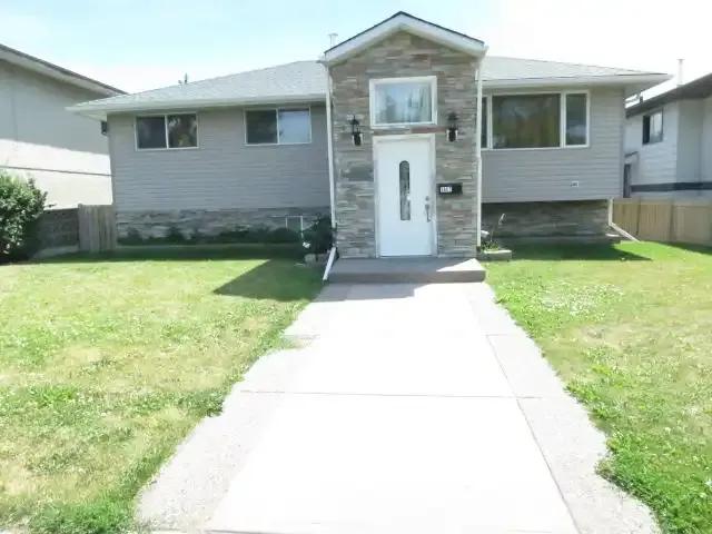3 Bedroom Apartment Calgary AB LS105004611