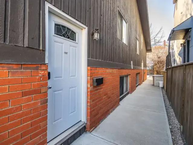 3 Bedroom Apartment Calgary AB LS105048004