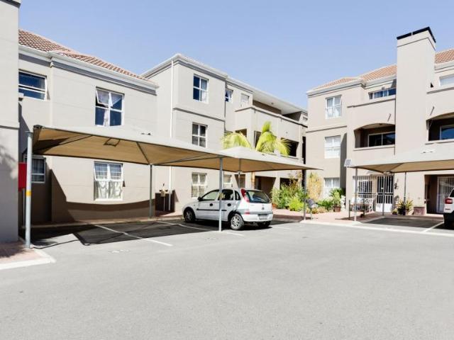 3 Bedroom Apartment Cape Town Western Cape 104257766