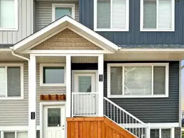 3 Bedroom Apartment Clairmont AB 104224664