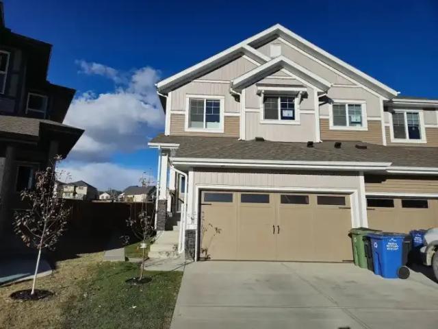 3 Bedroom Apartment Cochrane AB 106118168
