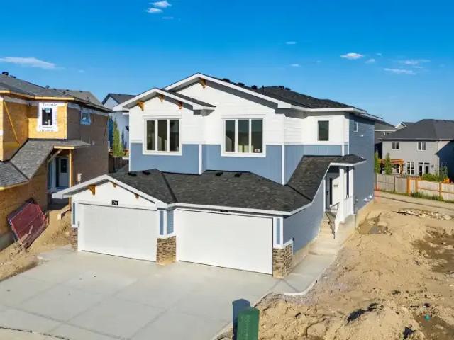 3 Bedroom Apartment Cochrane AB 106134609