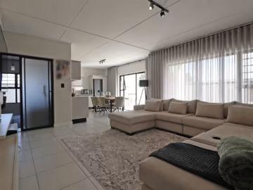 3 Bedroom Apartment Crowthorne AH Crowthorne AH 103182595