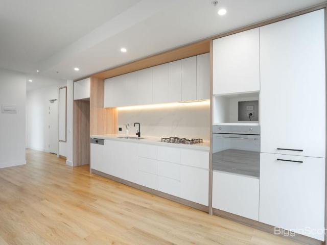 3 Bedroom Apartment Doncaster VIC 101583118