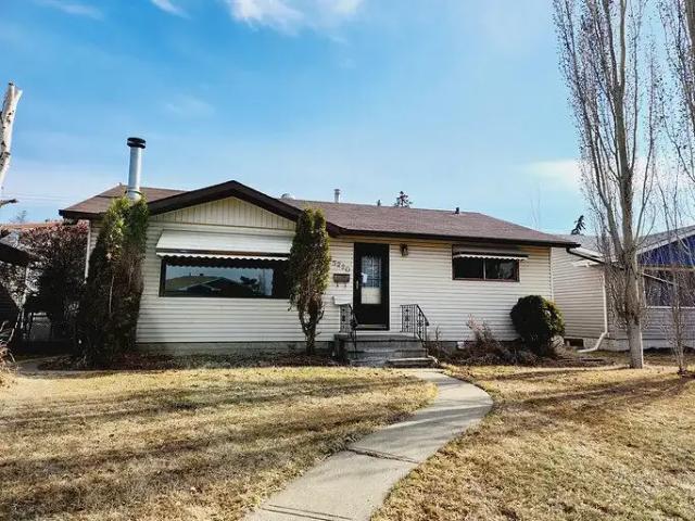 3 Bedroom Apartment Edmonton AB LS104535508