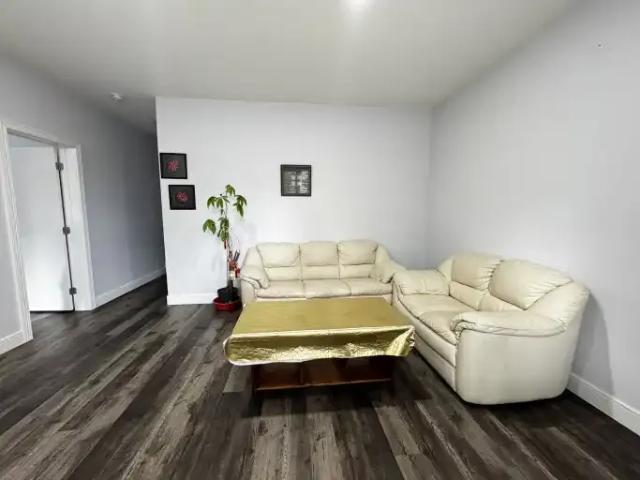 3 Bedroom Apartment Edmonton AB LS104940807