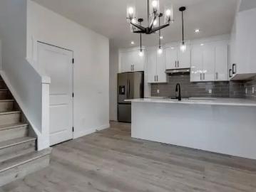 3 Bedroom Apartment Edmonton AB LS102306316