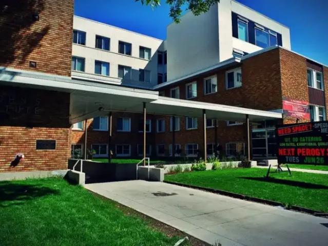 3 Bedroom Apartment Edmonton AB LS98097721