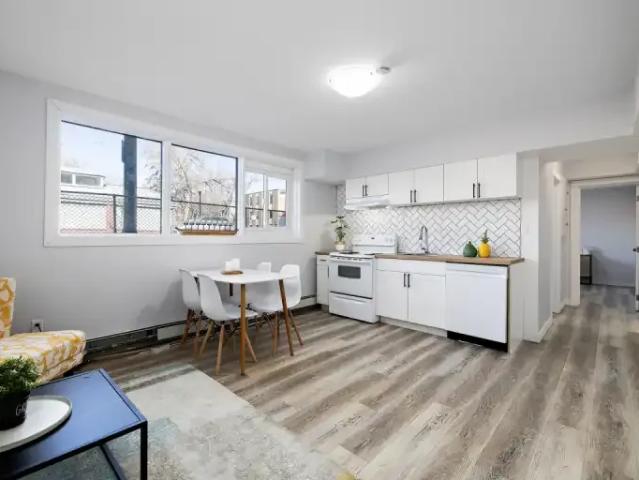 3 Bedroom Apartment Edmonton AB 103354933