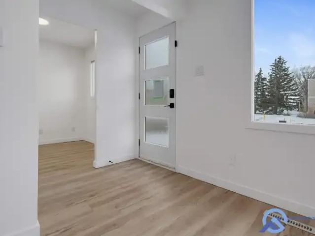 3 Bedroom Apartment Edmonton AB 103574520