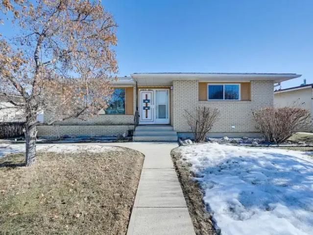 3 Bedroom Apartment Edmonton AB 103611659