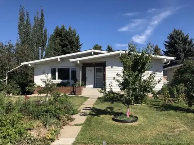 3 Bedroom Apartment Edmonton AB 104066908