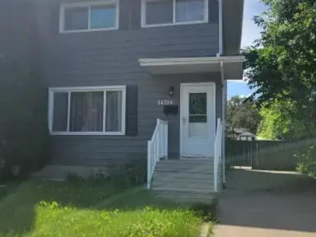 3 Bedroom Apartment Edmonton AB 104257176